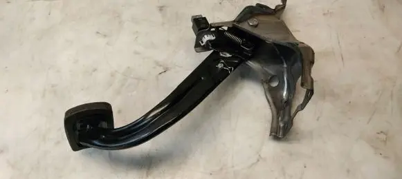 KIA Stonic Brake pedal bracket assembly 