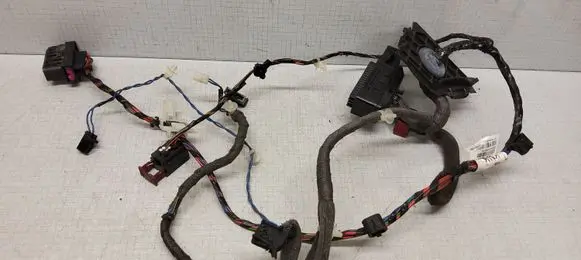 Opel Vectra C Front door wiring loom 13170508