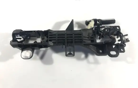 Subaru Forester SK Front door exterior handle/bracket 61142CA000