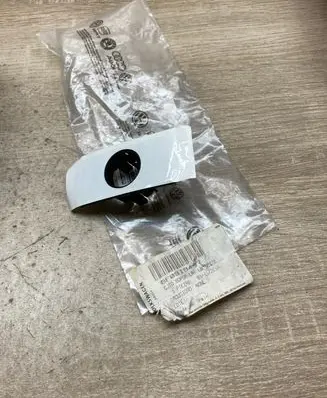 Seat Leon (5F) Rear parking sensor holder (PDC) 5F0919477 5F0919492