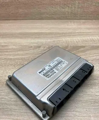 Toyota Yaris Engine control unit/module ECU 8966152200 0281010563