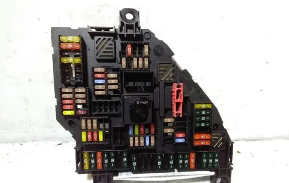 BMW 5 F10 F11 Fuse module 923442401 217033451F 19101000912824
