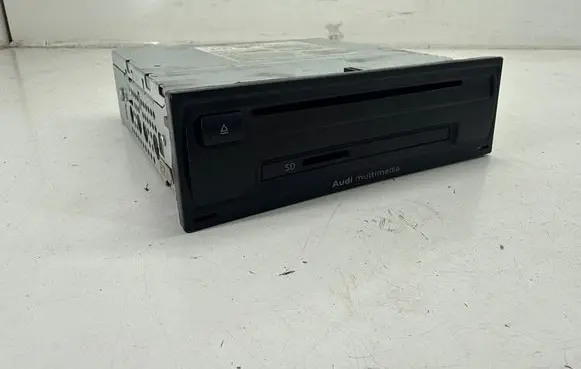 Audi A3 S3 8V Radio/CD/DVD/GPS head unit 8V0035844C