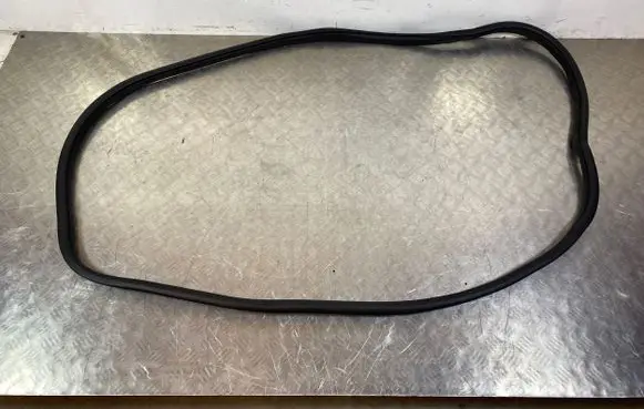 KIA Telluride Front door rubber seal 