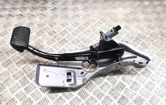 Polestar 2 Brake pedal 32264200