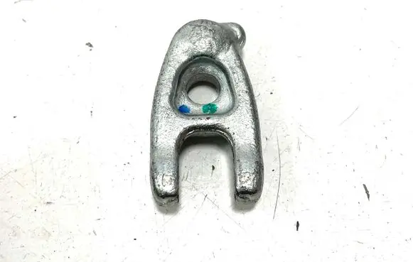 Renault Clio IV Fuel Injector clamp holder