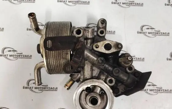 Mitsubishi L200 Oil filter mounting bracket 