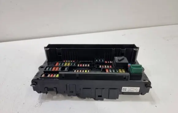 BMW 5 F10 F11 Fuse module 9234421 217033442E 01758279