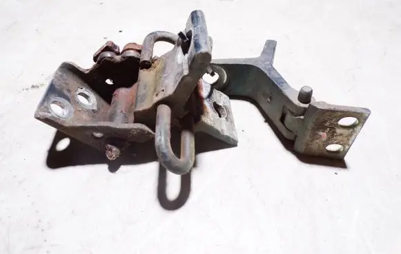 Front door hinge set