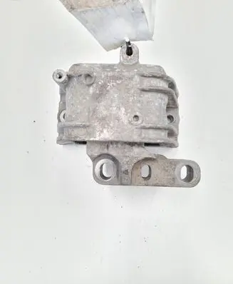 Skoda Octavia Mk2 (1Z) Engine mount bracket 1K0199262