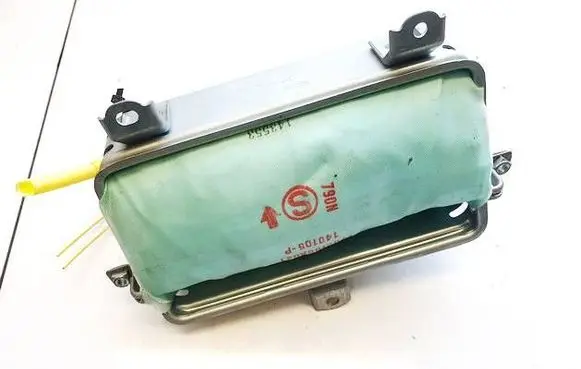 Toyota Corolla E120 E130 Passenger airbag 4003702 pf05105a02t