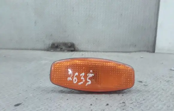 Hyundai Santa Fe Front fender indicator light