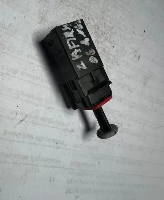 Opel Zafira B Brake pedal sensor switch 55701395 869619858 C910