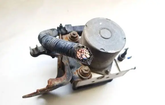 Toyota Avensis T270 ABS Pump 0265235406 44540-05070