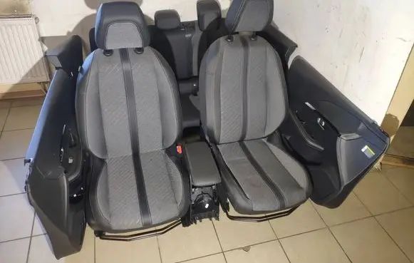 Peugeot 208 II Interior set 