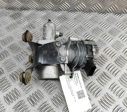 Volkswagen Golf VII Master brake cylinder 0132018018 5QE612391D