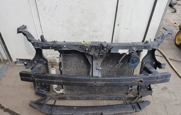 Nissan Qashqai Front piece kit 
