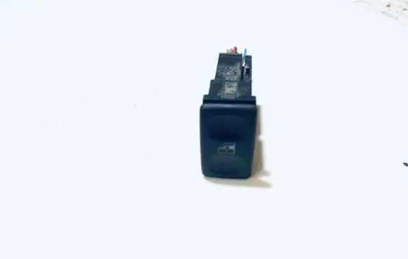 Volkswagen Polo III 6N 6N2 6NF Electric window control switch