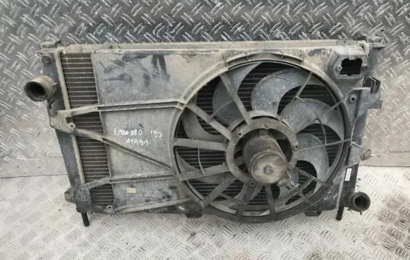 Ford Mondeo MK I Coolant radiator