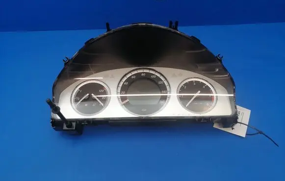 Mercedes-Benz C W204 Speedometer (instrument cluster) A2045403348