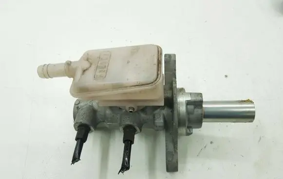 Mazda CX-7 Master brake cylinder EG230614A EG230614A45