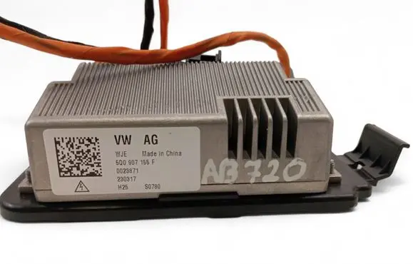 Volkswagen Tiguan Voltage converter inverter 5Q0907155F