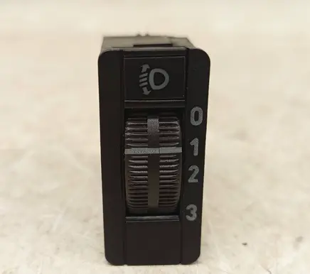 Mercedes-Benz S W126 Headlight level height control switch 0008000473 A0008000473 0307650100