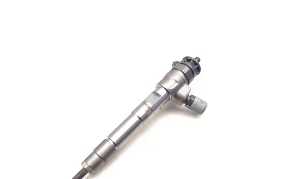 Nissan Qashqai Fuel injector 0445110800 H8201636333