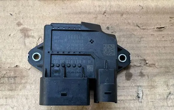 Mercedes-Benz CLA C118 X118 Glow plug pre-heat relay