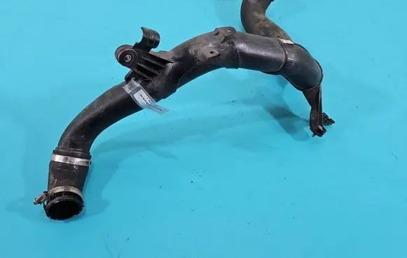 Intercooler hose/pipe