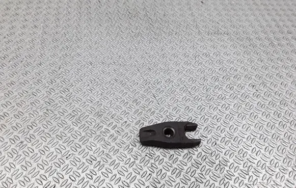 Citroen C5 Fuel Injector clamp holder