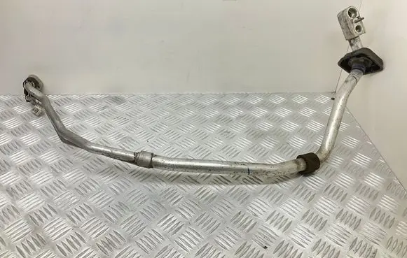 Audi A4 S4 B9 Air conditioning (A/C) pipe/hose 8W0816738Q