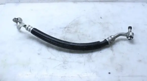 Jeep Grand Cherokee Air conditioning (A/C) pipe/hose 68161176AA