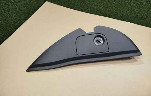Renault Koleos II Dashboard side end trim 60190488R VR1330HZG0100