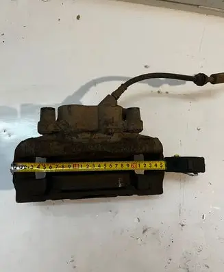 Volvo XC60 Front brake caliper
