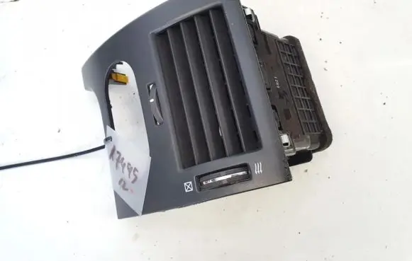 Chevrolet Epica Dash center air vent grill 80490248