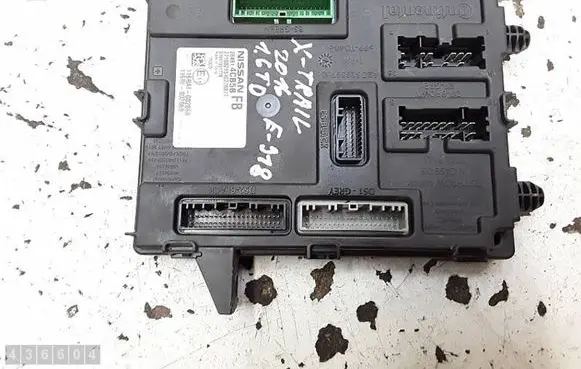 Nissan X-Trail T32 Comfort/convenience module 284B14CB5B 116RAI002868 116RI002869