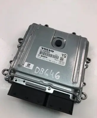 Volvo V70 Engine control unit/module ECU 31336983 0281018414