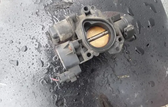 Peugeot 206 Throttle valve 9642473280