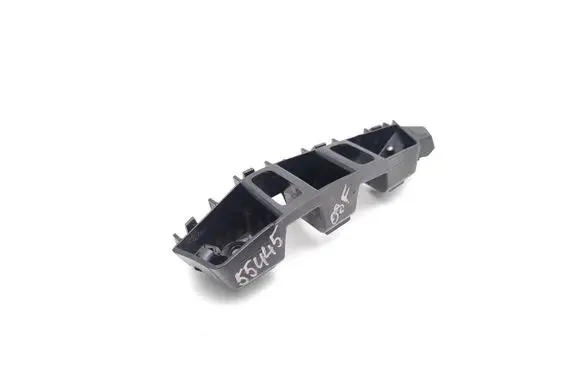 Volkswagen Touareg II Front bumper mounting bracket 7P6807184F