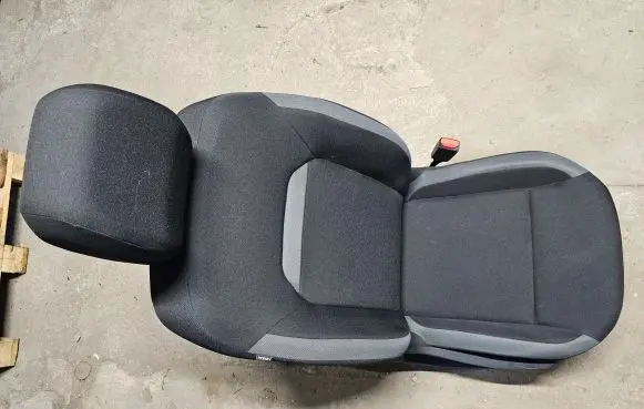 Front passenger seat