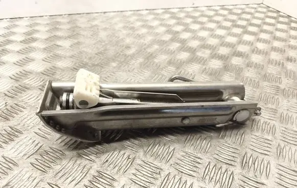 Mercedes-Benz C W204 Lift Jack A2115830415