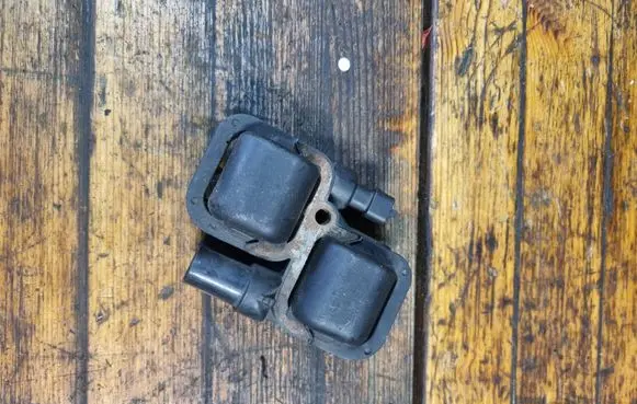 Mercedes-Benz ML W164 High voltage ignition coil A0001587803