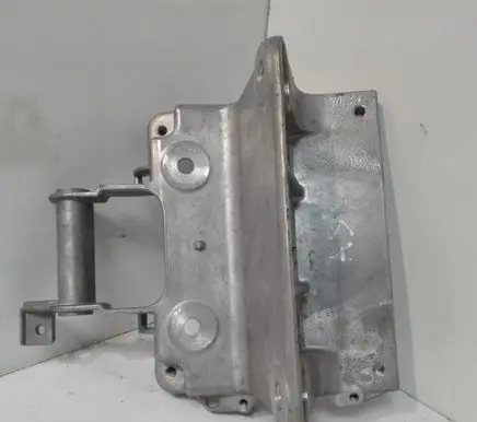 Audi A3 S3 8P Steering rack mounting bracket 8P0419250A