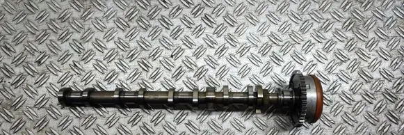 BMW 6 F06 Gran coupe Camshaft 13610510