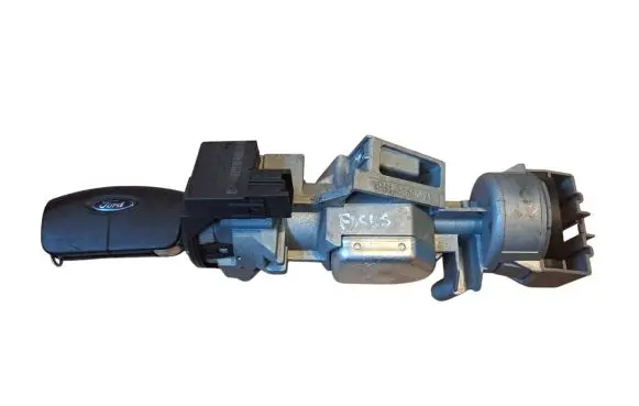 Ford Focus Ignition lock 3M513F880AE 6E5T15607BA