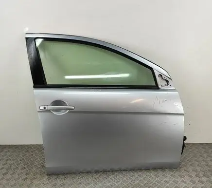 Mitsubishi Lancer Front door 5700A558