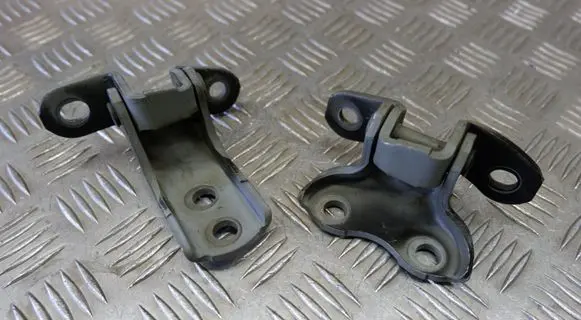 Toyota Yaris Front door hinge set 687100D040 6871012151 687300D030