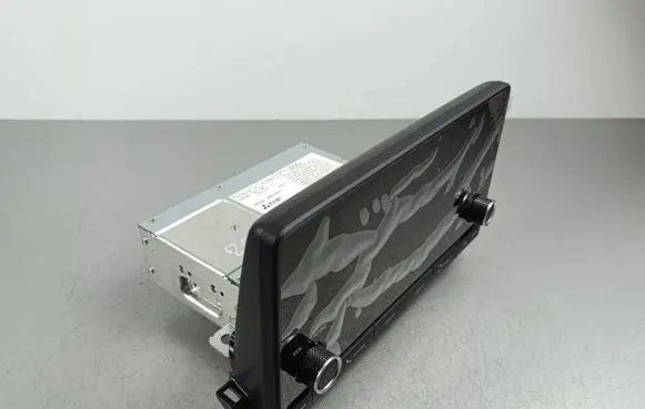 Radio/CD/DVD/GPS head unit
