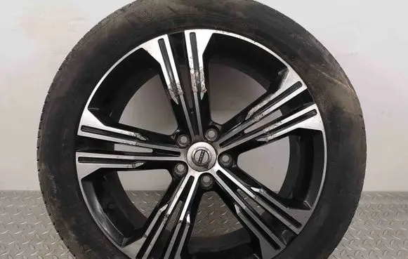 Volvo XC40 R19 alloy rim ET505 31371556